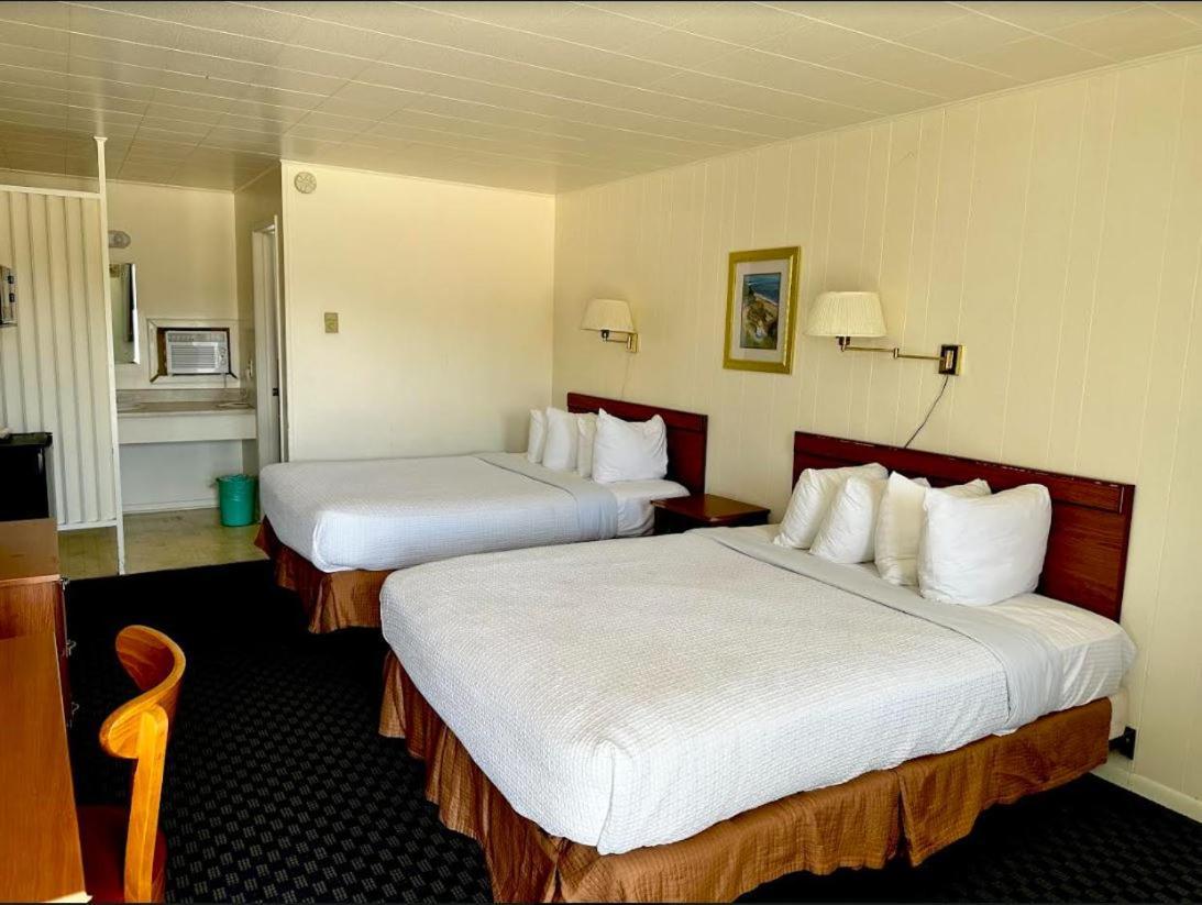 North Winds Motel Mackinaw City Exterior photo